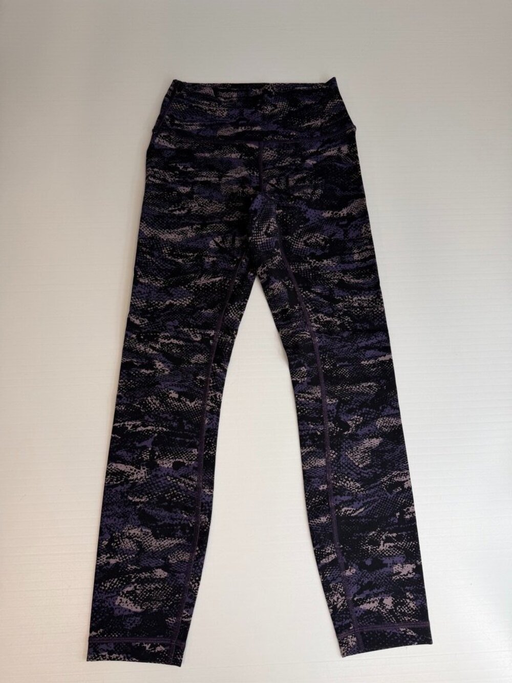 Lululemon Legging Women 4 Wunder Under Tight Stretch 22x25 Wave Train Run Gym Ex